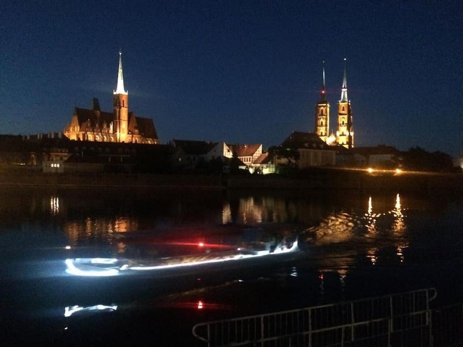 4 Pokoje - 86 M2 - 300 M Od Rynku Wrocław Eksteriør billede
